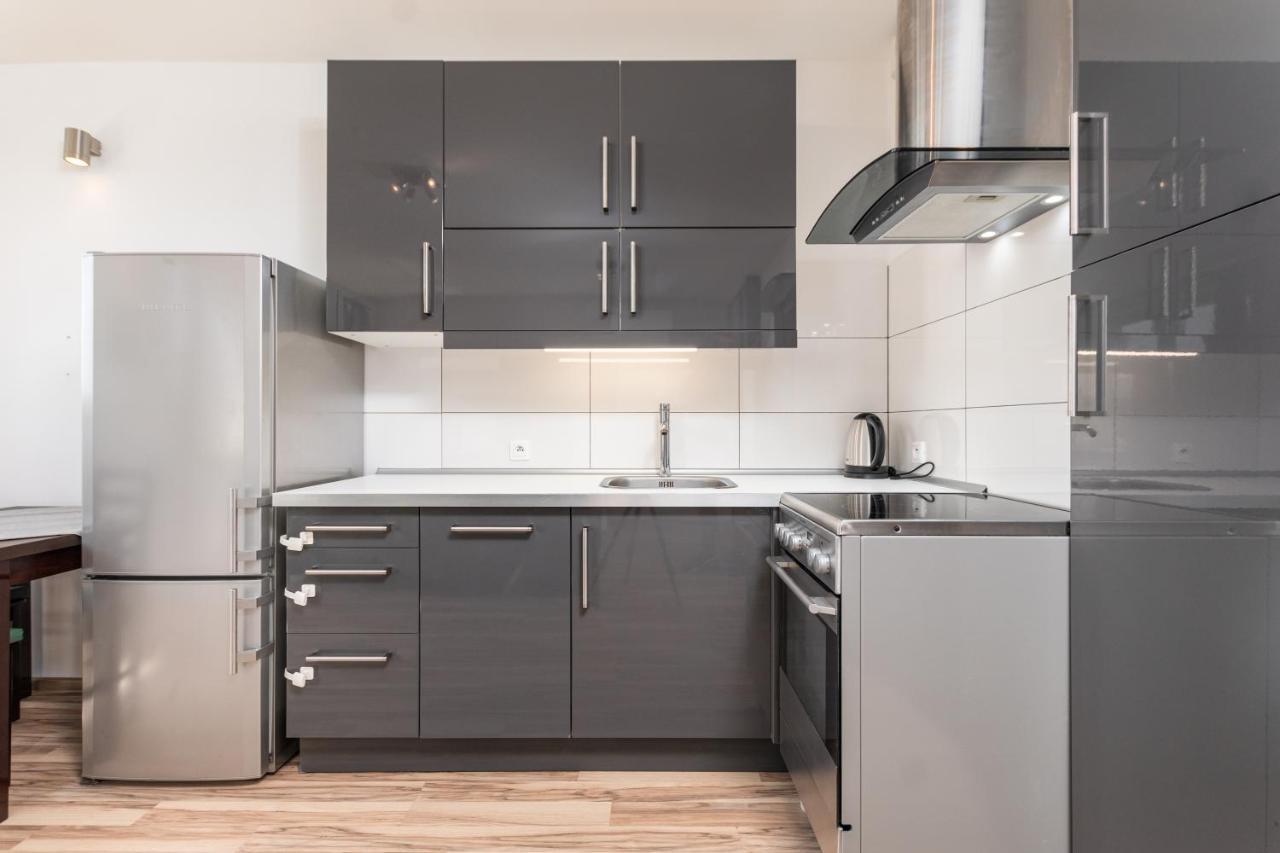 Podchorazych 41 By Homeprime Apartamento *